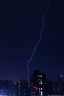 湖南湘中以北地区雨势汹汹 427站出现暴雨