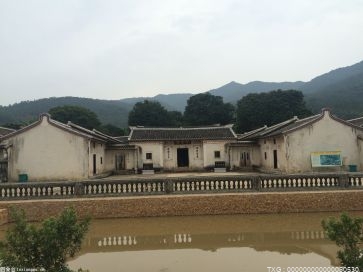 推进乡村建设 深化“放管服”改革优化营商环境