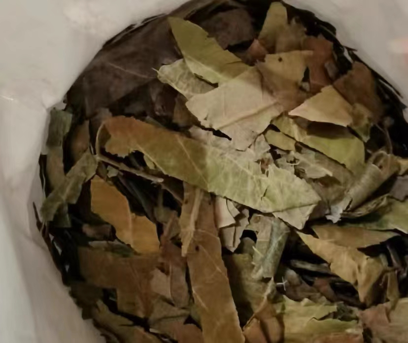 枇杷叶能和麦冬一起煮水吗 枇杷叶煮水有白沫是什么