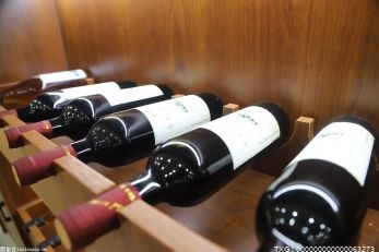 青青稞酒净利增2.3倍毛利率反降 计划今年换个名字