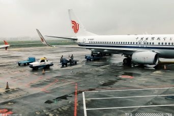 岳阳机场2021年实现旅客吞吐量81.1万人次 航班起降量突破10000架次