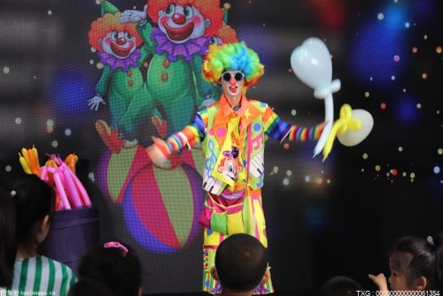 前WWE超级明星黑羊回应新发型质疑：十年来我第一次剪胡子