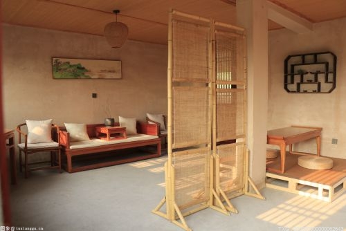 蒂诺·萨巴泰利：WWE超级明星曼迪·罗斯的爱情是如何开始的？