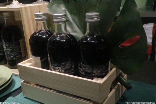 科迪·罗兹、雷亚·雷普利、米兹等明星撤下合约阶梯大赛海报